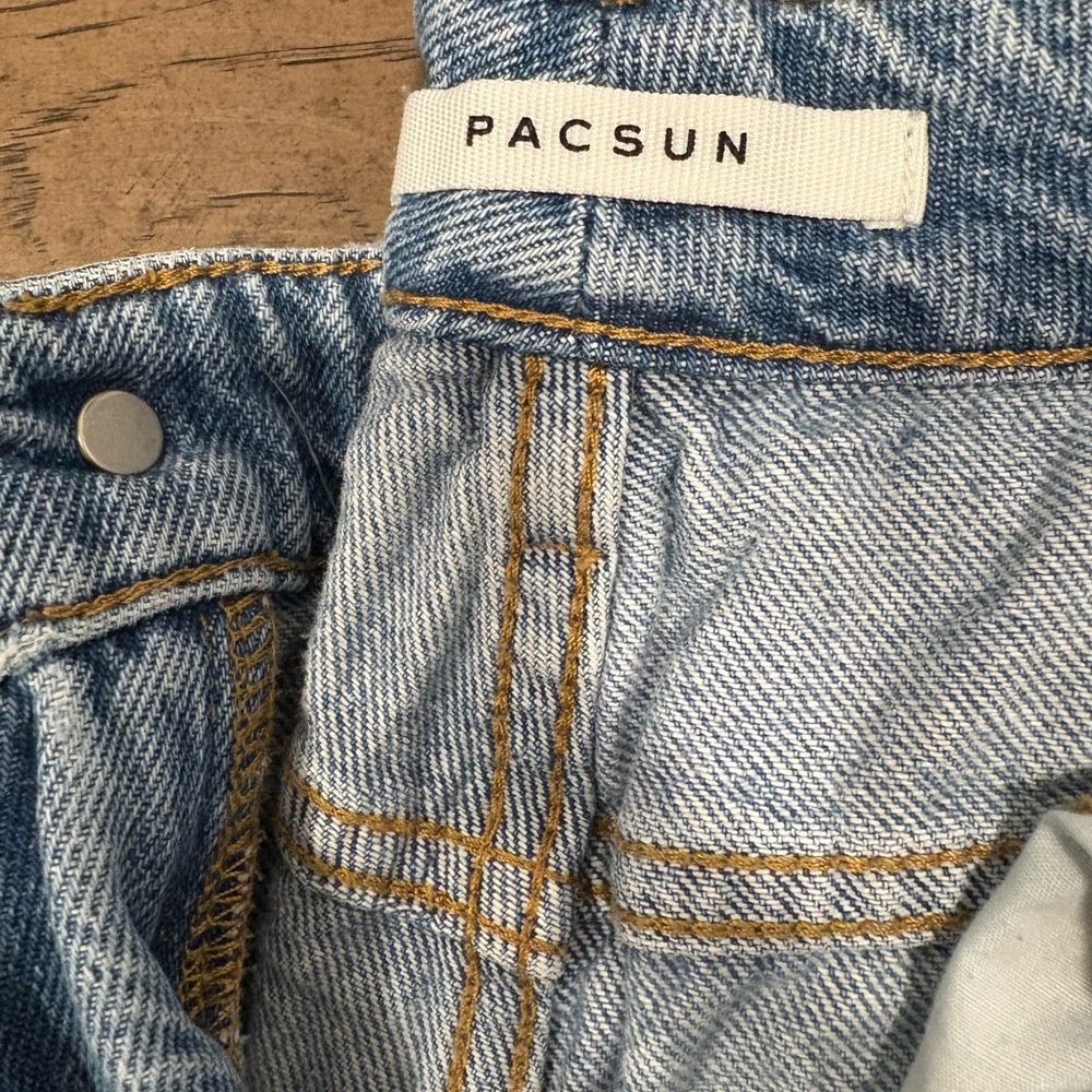 PacSun Light Blue Denim Mom Jeans - Picture 6 of 7